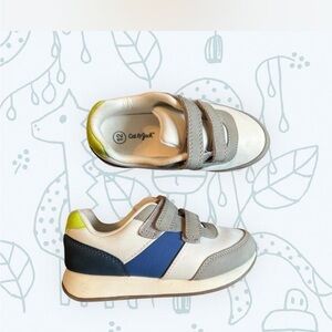 Boys cat & jack shoes size 12